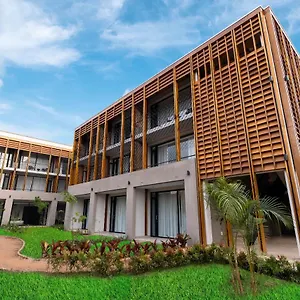 https://le-petit-village-hotel-kampala.about-kampalahotels.com