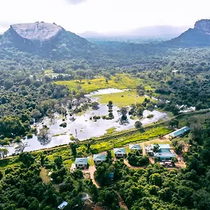 https://sigiriya-kings-resort.kandyhotelsnow.com