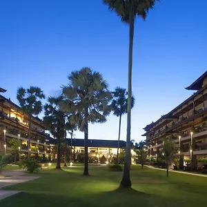 4* Отель Peninsula